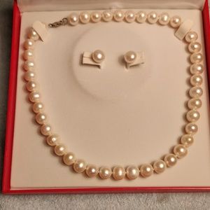 Cultured Freshwater Pearls Set